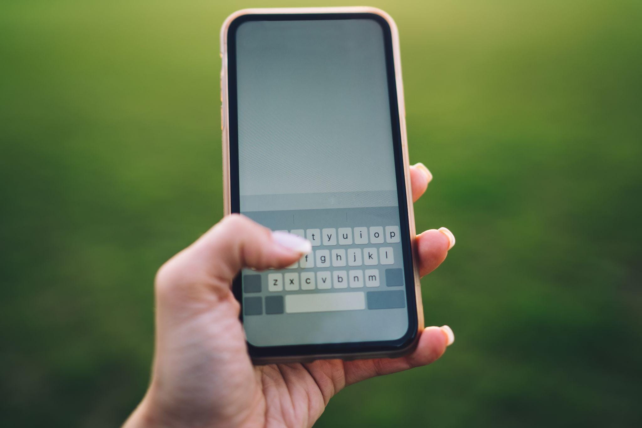 Układ klawiatury, który nie odpowiada fizycznym klawiszom